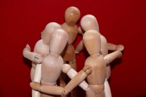 La force et les écueils du premier cercle