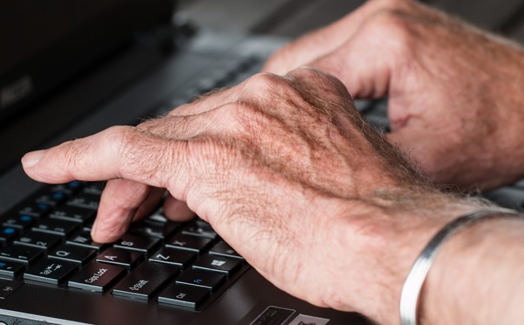 Age Tech ou Economie de la longevité : nouvelle frontière digitale ?
