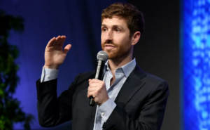 Quand les Big Tech dégradent l’humain. L’explication de Tristan Harris (Centre of Humane Technology)